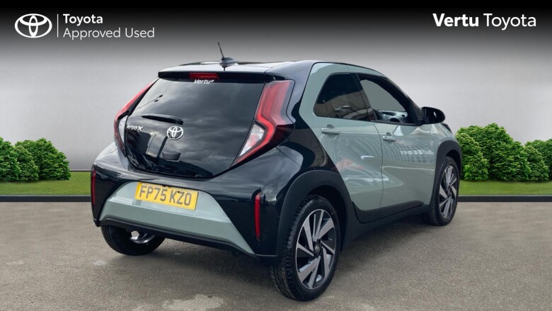 Toyota Aygo X 1.0 VVT-i Edge 5dr Petrol Hatchback